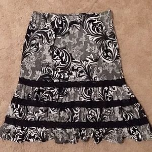 Above the knee skirt